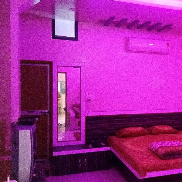Hotel New Ajantha Guest House ( A/c lodging)