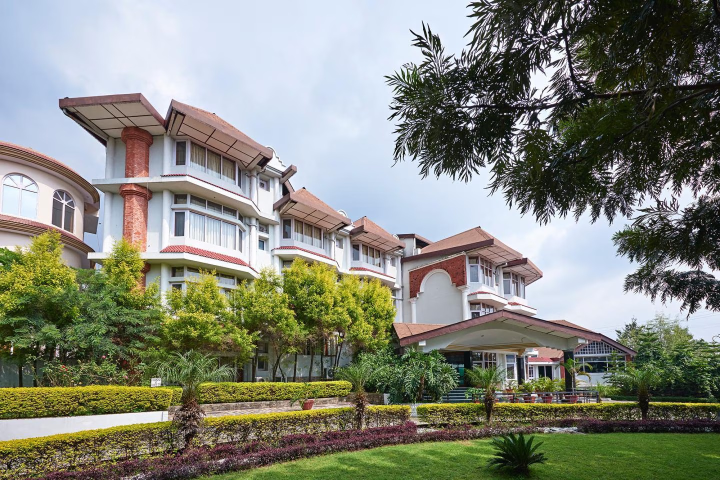 Club Mahindra Resort - Dharamshala, Himachal Pradesh photo 2