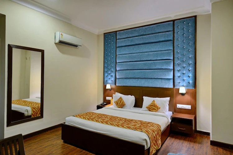 Deluxe Room at Click Hotel Kohinoor, Ludhiana - Photo 2