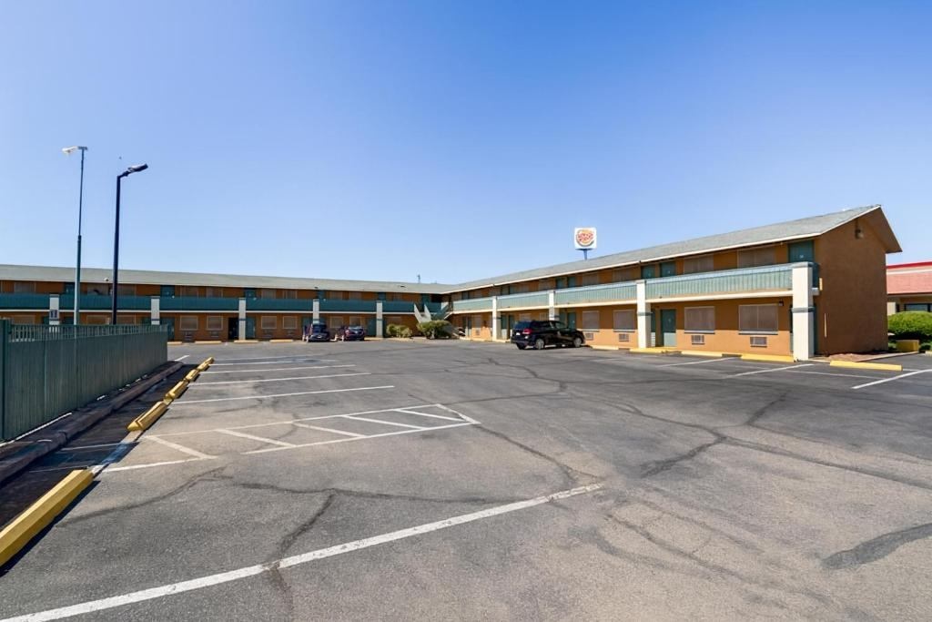 MHO Hotel Eloy Casa Grande near I-10 photo 5