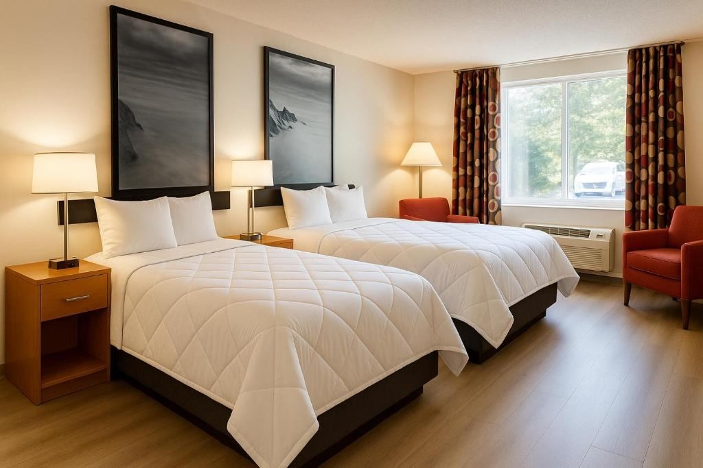 Deluxe Double or Twin Room Non-Smoking at MHO Hotel Dover - Photo 1