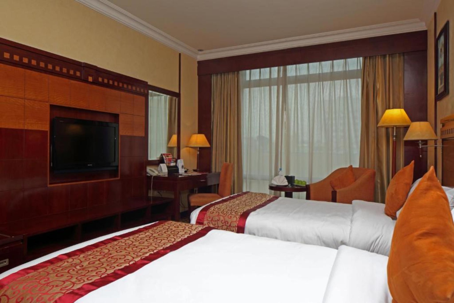 Twin Deluxe Room with Pool View - Smoking at Ramada by Wyndham Riyadh - Photo 3