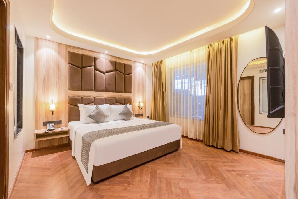 Junior Suite at Sterling Saryu Ayodhya - Photo 2