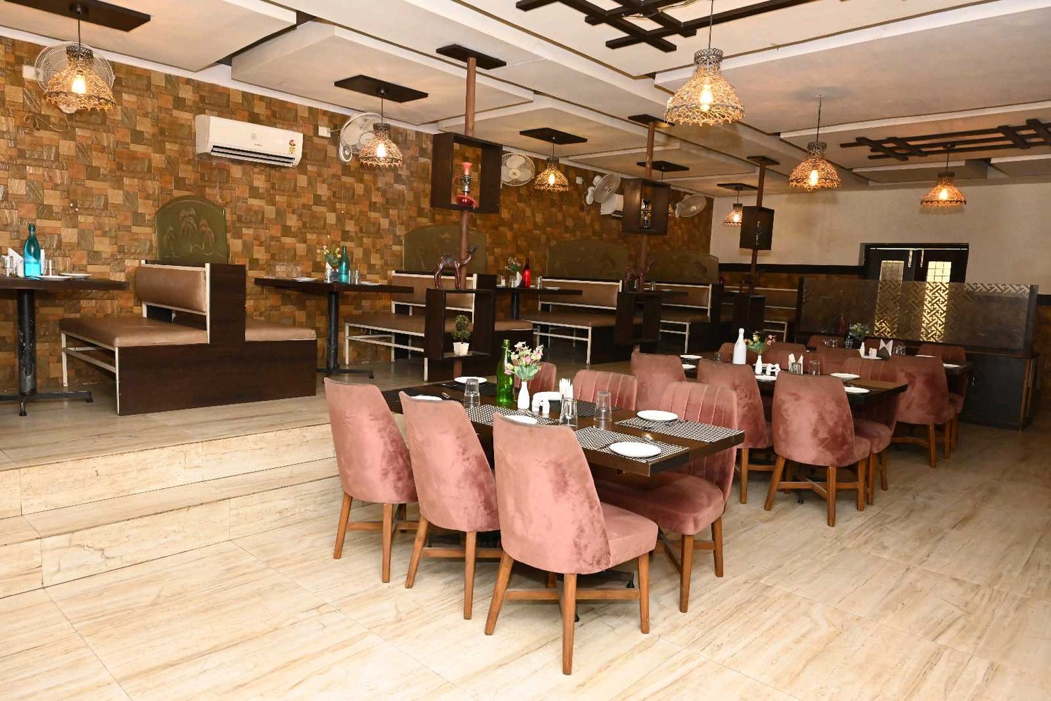 HOTEL SHIRAZ - Best Hotel | Restaurant | Top Bakery in Bhadohi photo 2