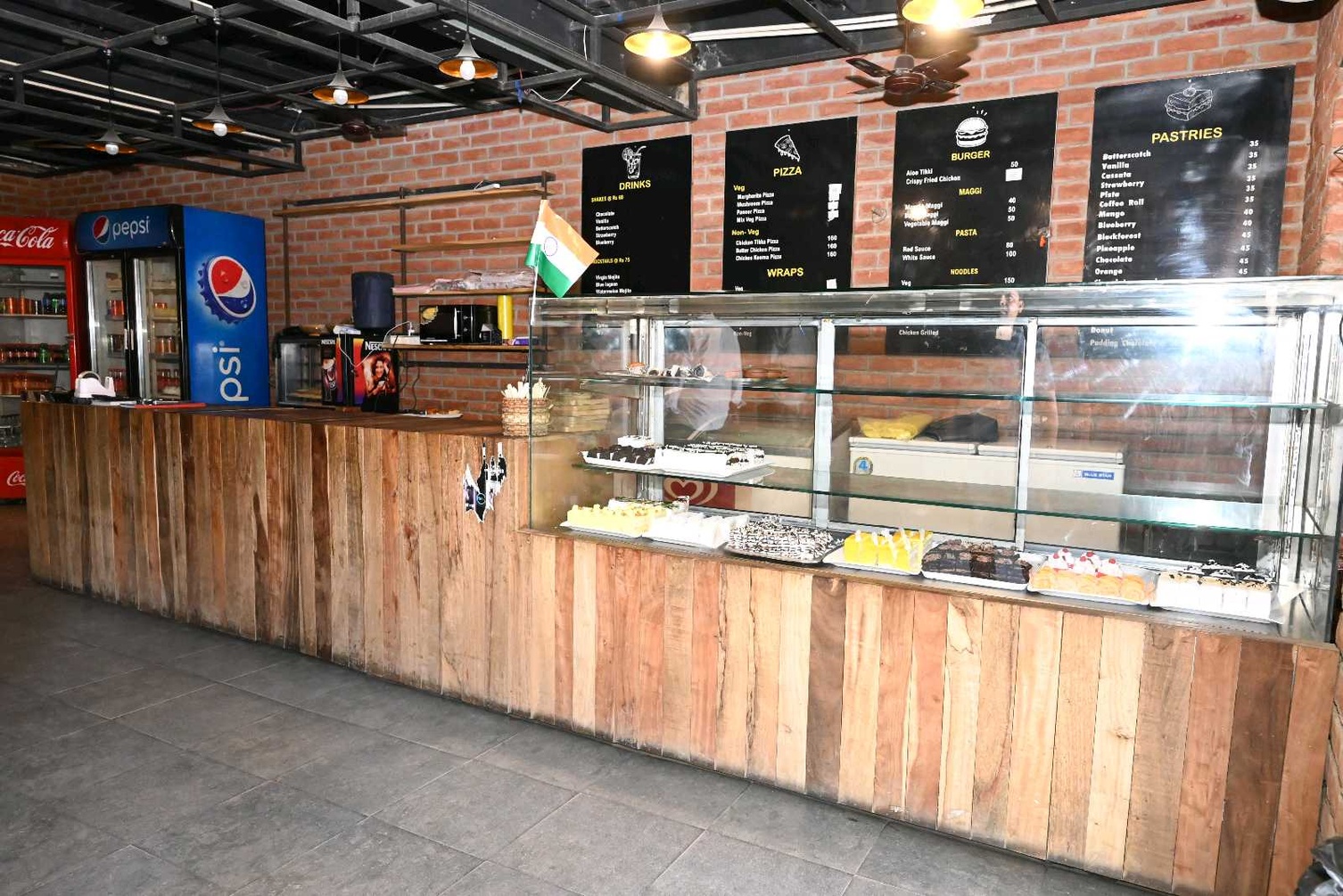 HOTEL SHIRAZ - Best Hotel | Restaurant | Top Bakery in Bhadohi photo 3