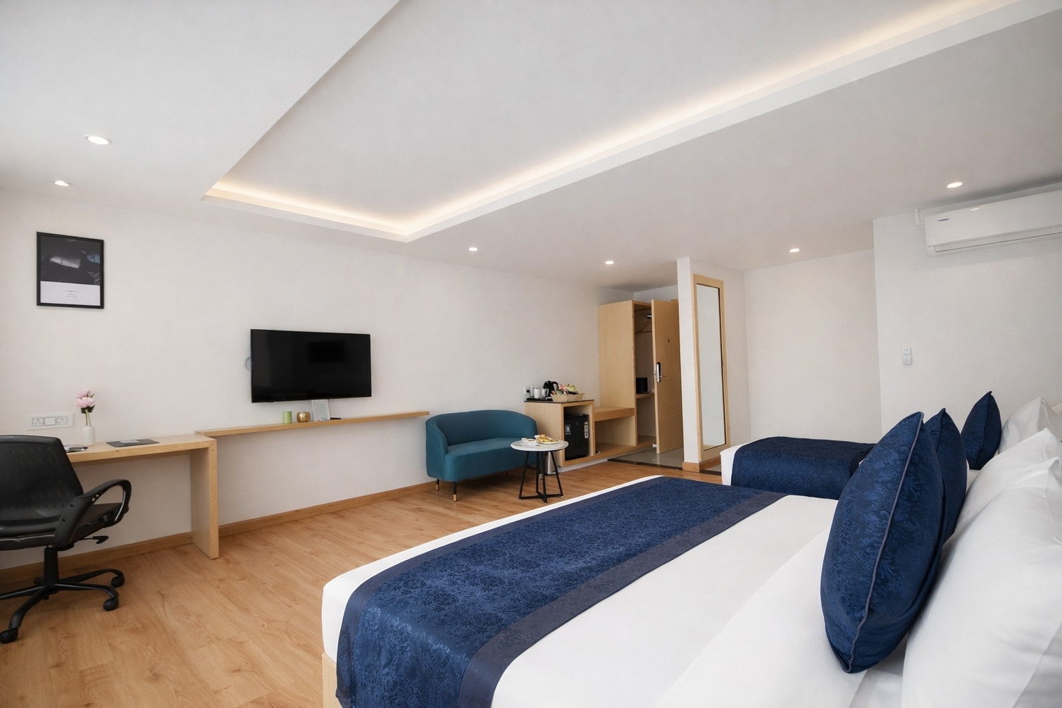 Executive Suite at Click Collection Hotel, Gangtok - Photo 3