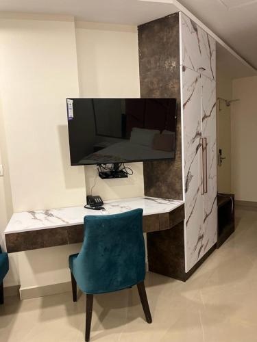 Junior Suite at Astra Hotels & Suites by Clover hospitality - Photo 2