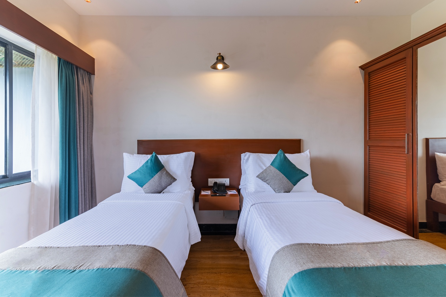 Garden View Deluxe Room with Balcony at Sterling Karwar - Photo 2