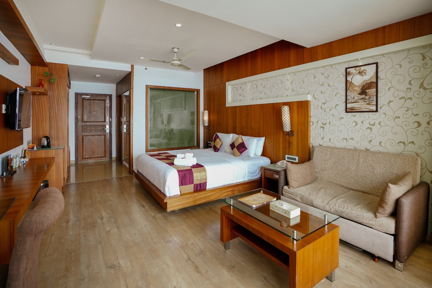 Ananta - Tea Plantation View Room(AC) at Amber Dale Munnar-Kondody Hotels - Photo 1