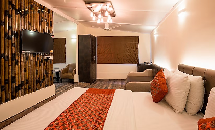 Bamboo Loddge at Comfort Inn Silver Arch Mussoorie - Photo 2