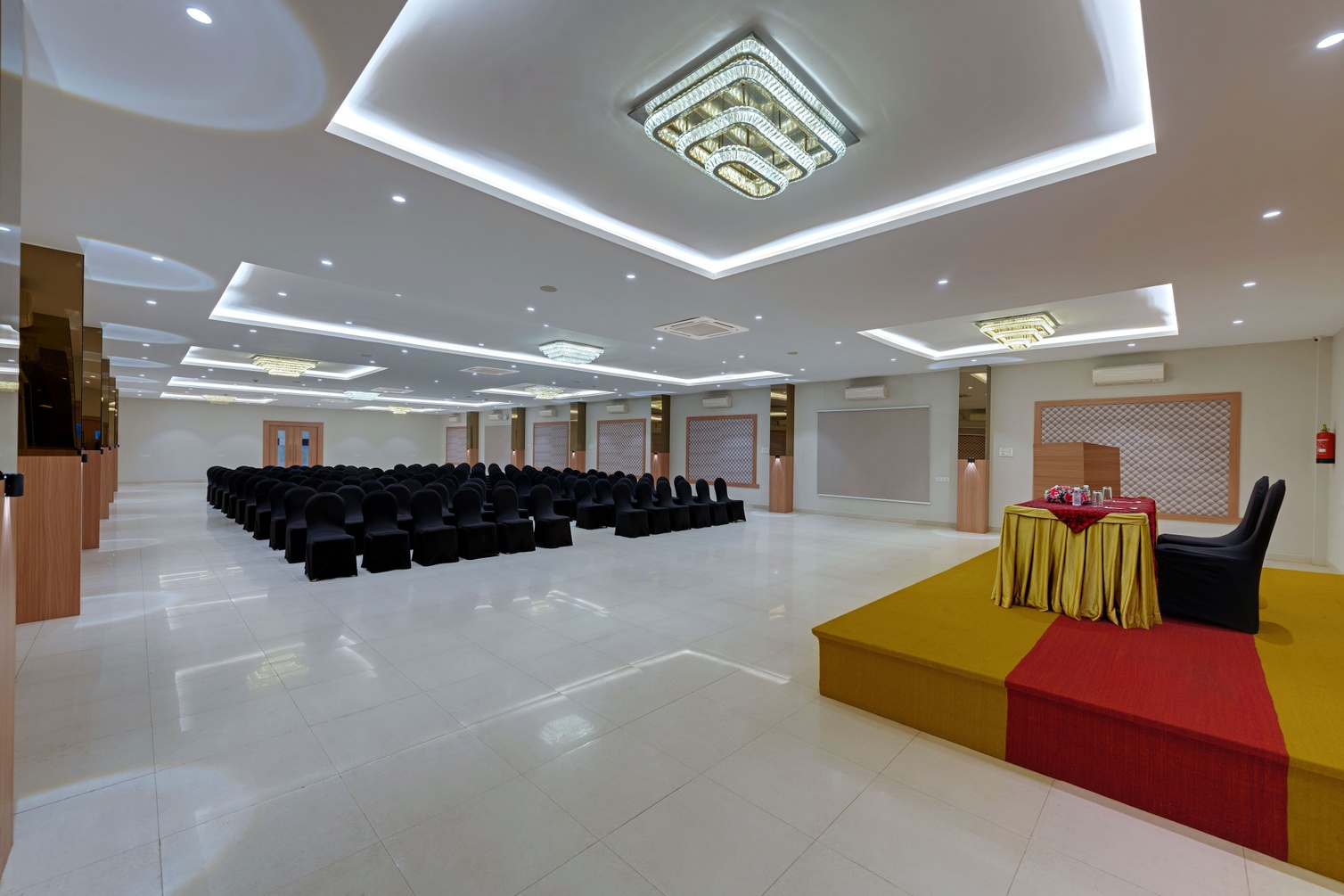 Hotel Gen X Mirzapur photo 5