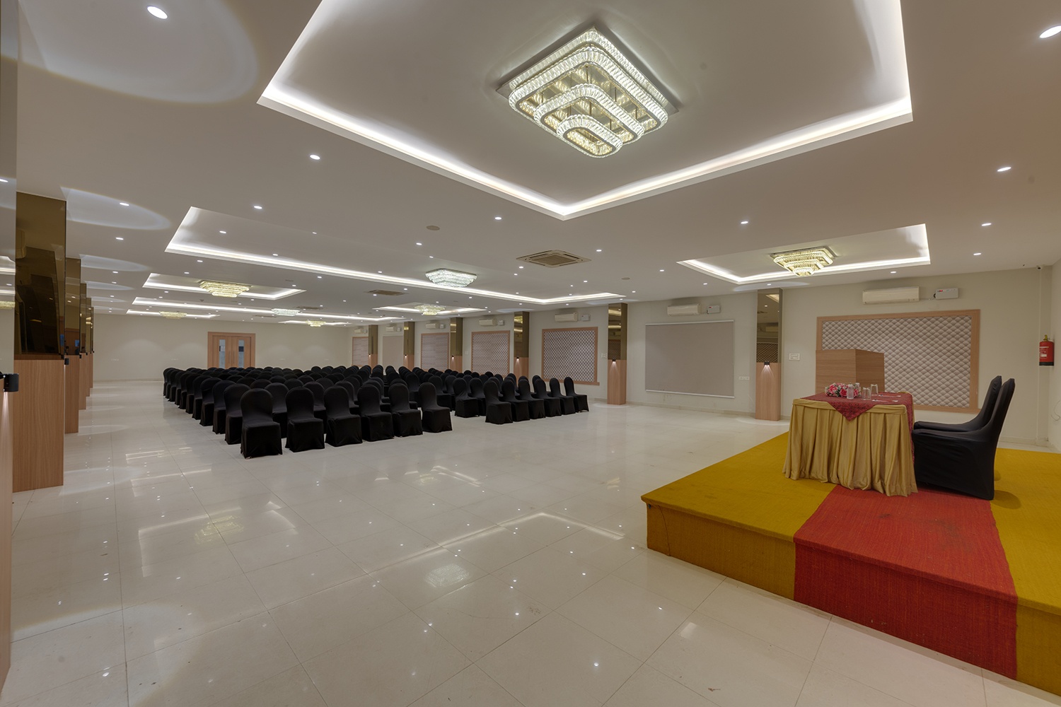 Hotel Gen X Mirzapur photo 8