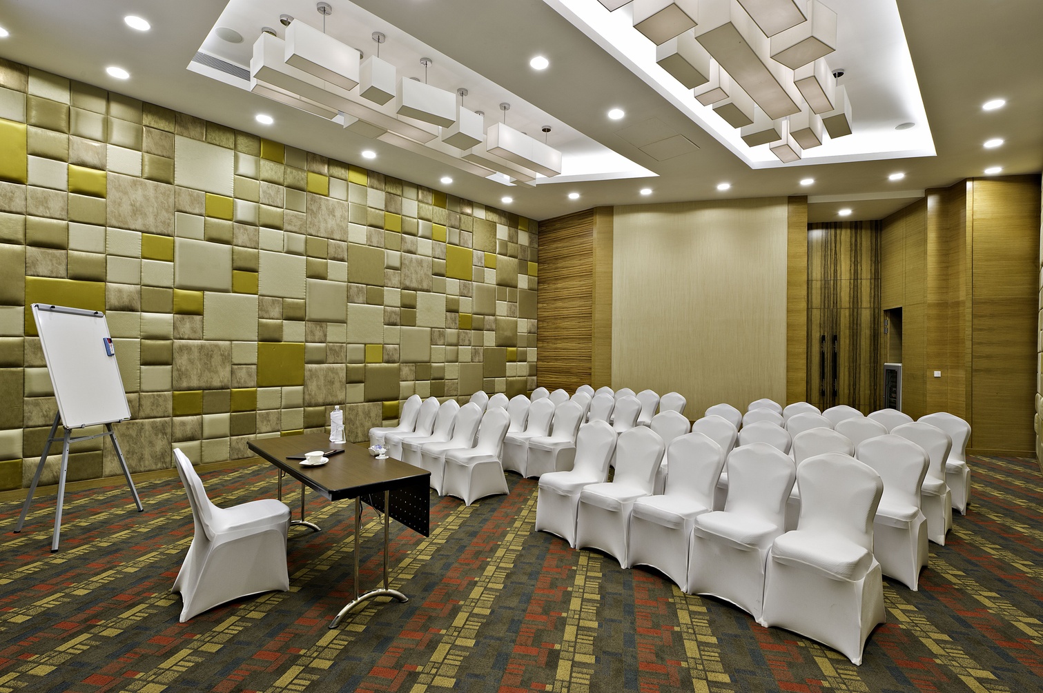 Meluha The Fern - An Ecotel Hotel, Powai, Mumbai photo 8