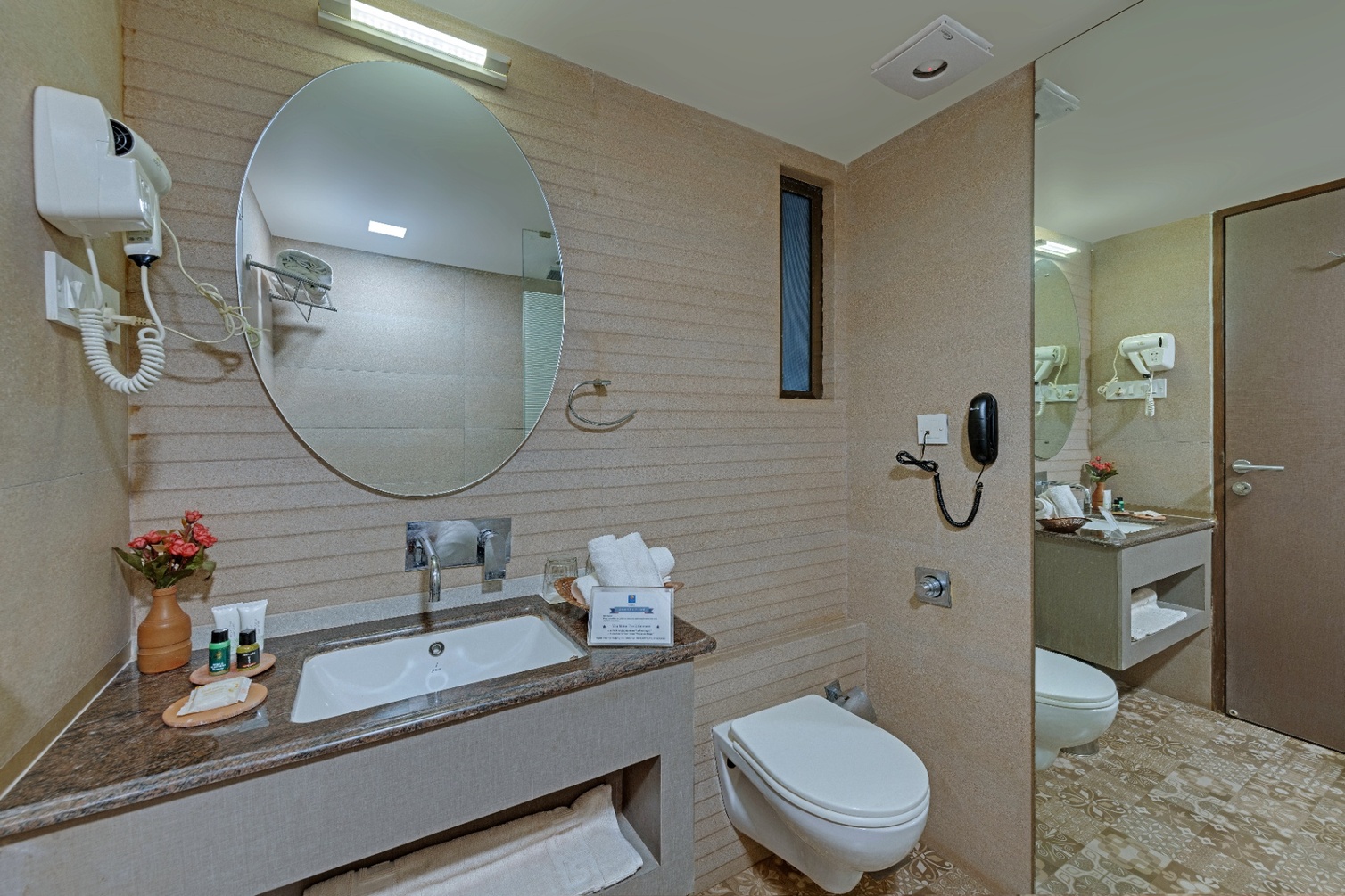 Comfort Inn Emerald photo 11