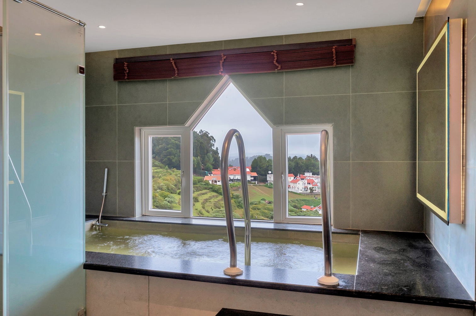 Nilgiri Rail Private Pool Suites at Sterling Ooty Elk Hill - Photo 2