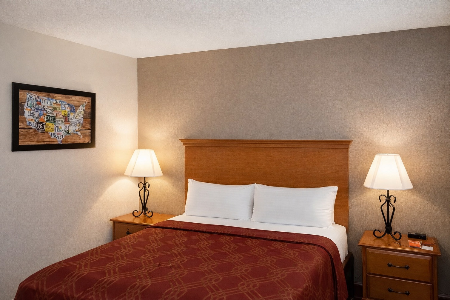 Queen Bed - Non-Smoking at MHO Hotel Bordentown - Photo 1
