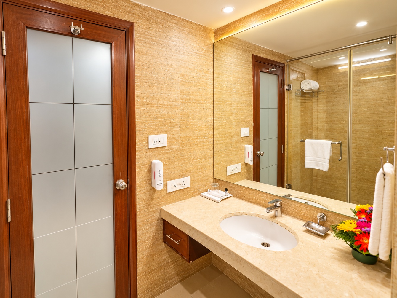 Classic Twin Room at The Altruist Hitech Hotel - Photo 3