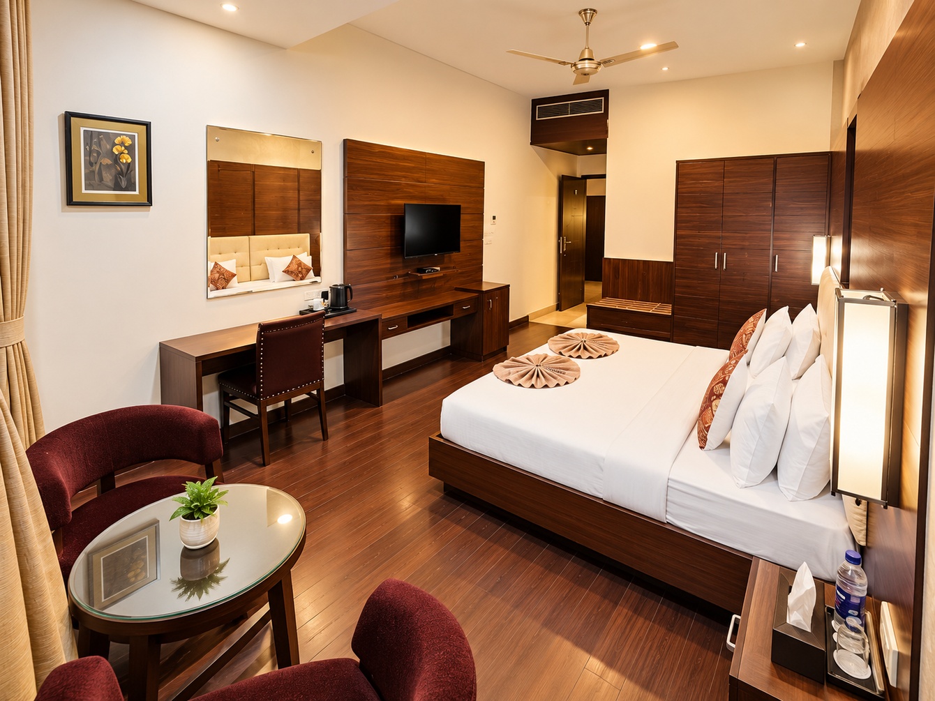 Deluxe Room Shrine View at The Altruist Katra Hotel - Photo 3