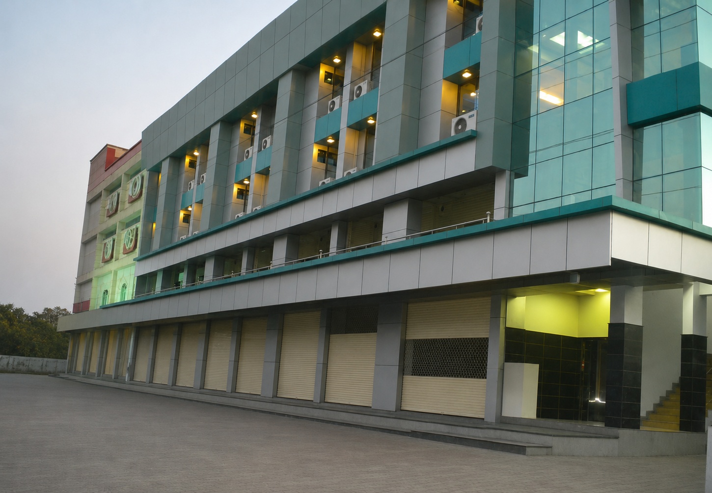 The Palm Regency Beacon Vapi photo 1
