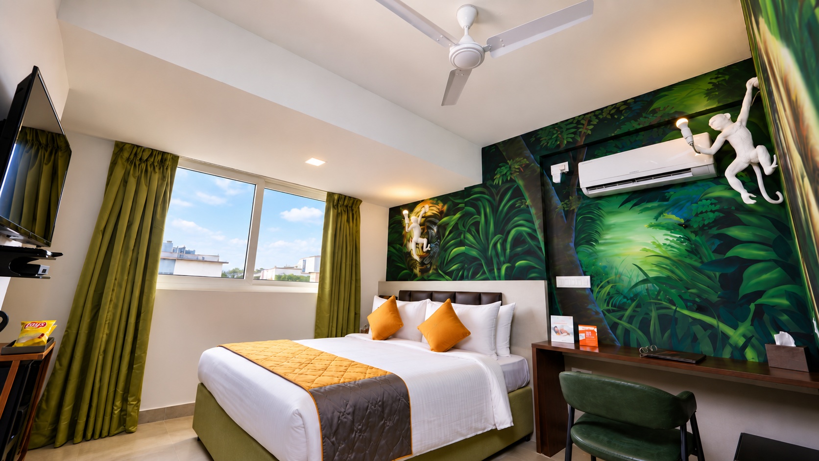 Deluxe Queen Room at The Altruist Whitefield Hotel - Photo 3