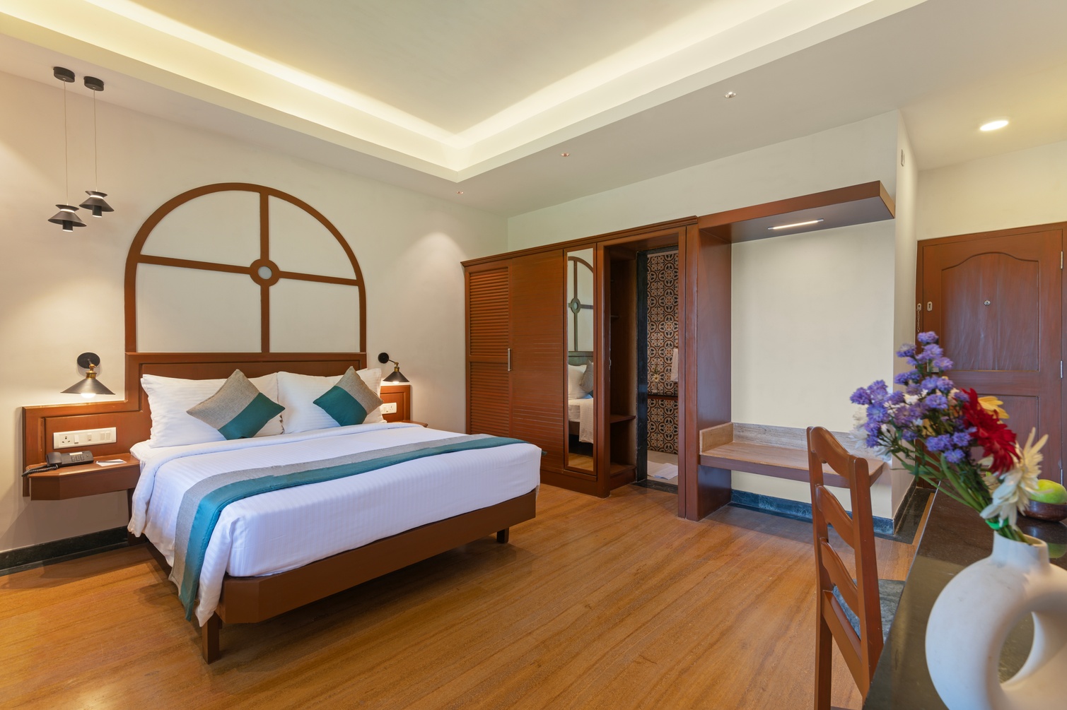 Garden View Classic Room with Balcony at Sterling Karwar - Photo 3