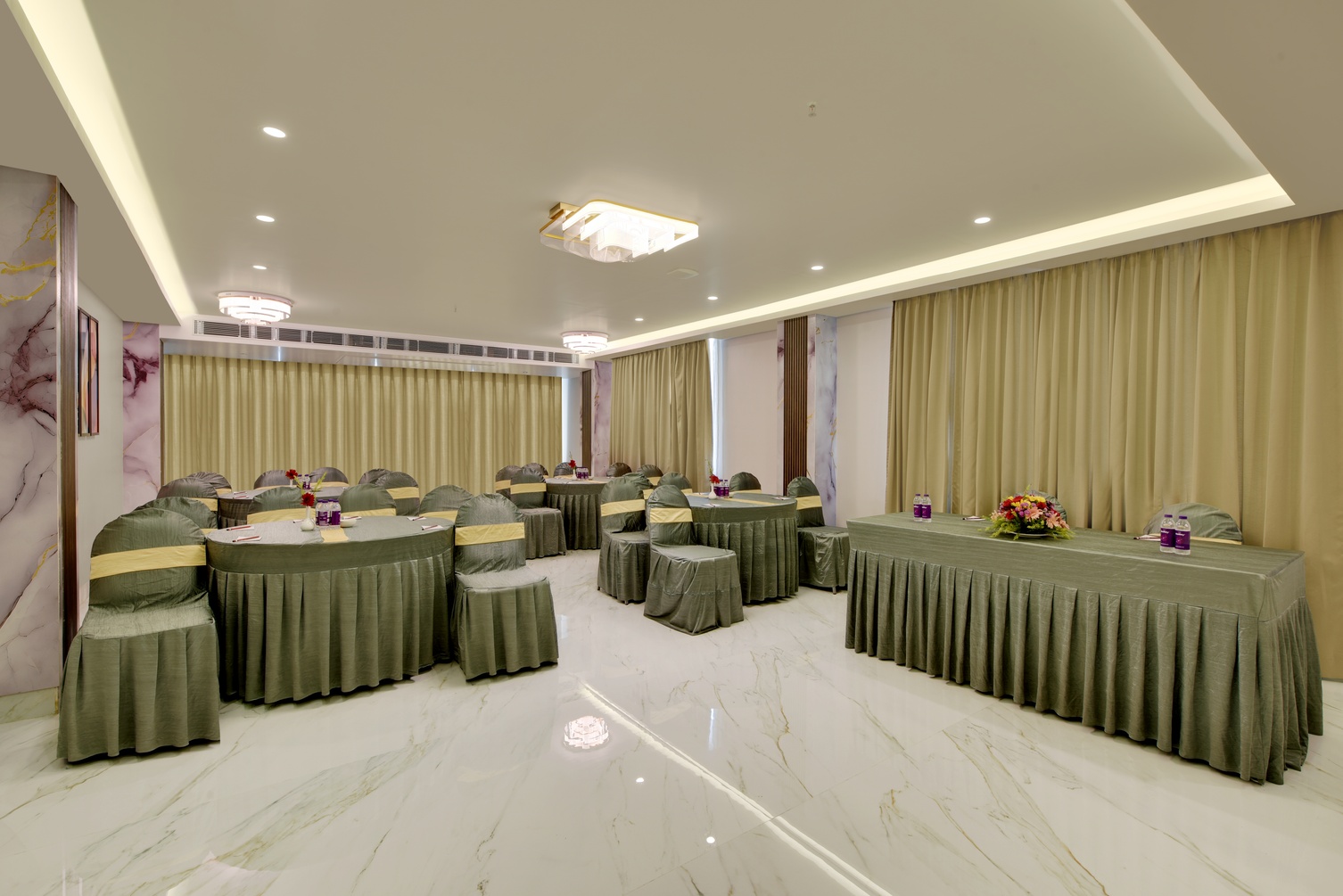 Vaishnavi Beacon Hotel Patna photo 11