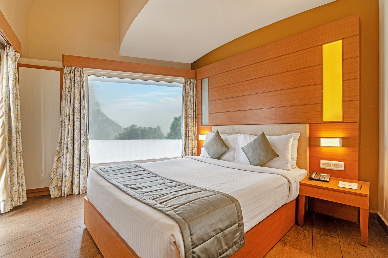 Valley View Privilege suite with Balcony at Sterling Kodai Valley - Photo 1