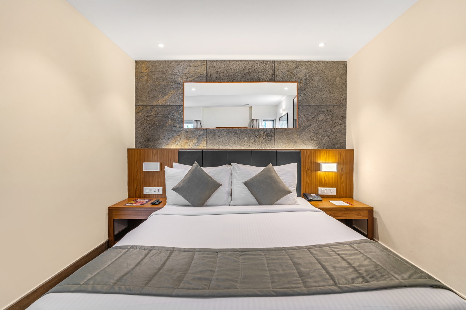 Premier Room with Balcony at Sterling Kodai Valley - Photo 2