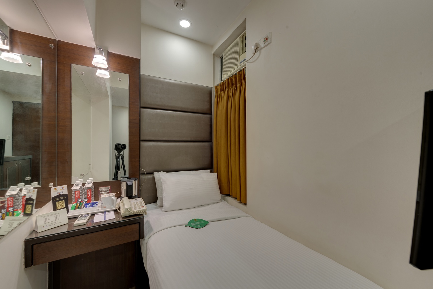POD Room at HOTEL SUBA GALAXY MUMBAI - Photo 3