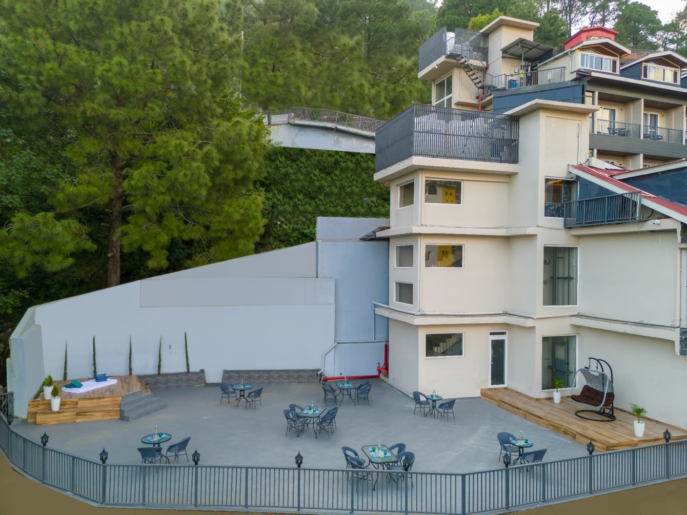 Sterling Ameris Kasauli photo 3