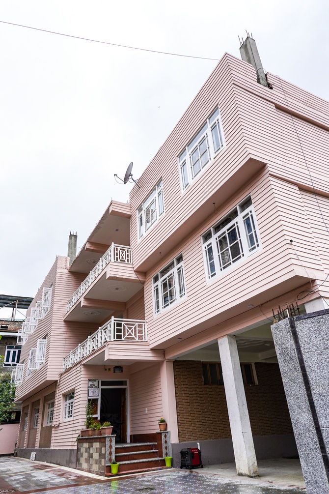 Click Sunburry Hotel Srinagar photo 6