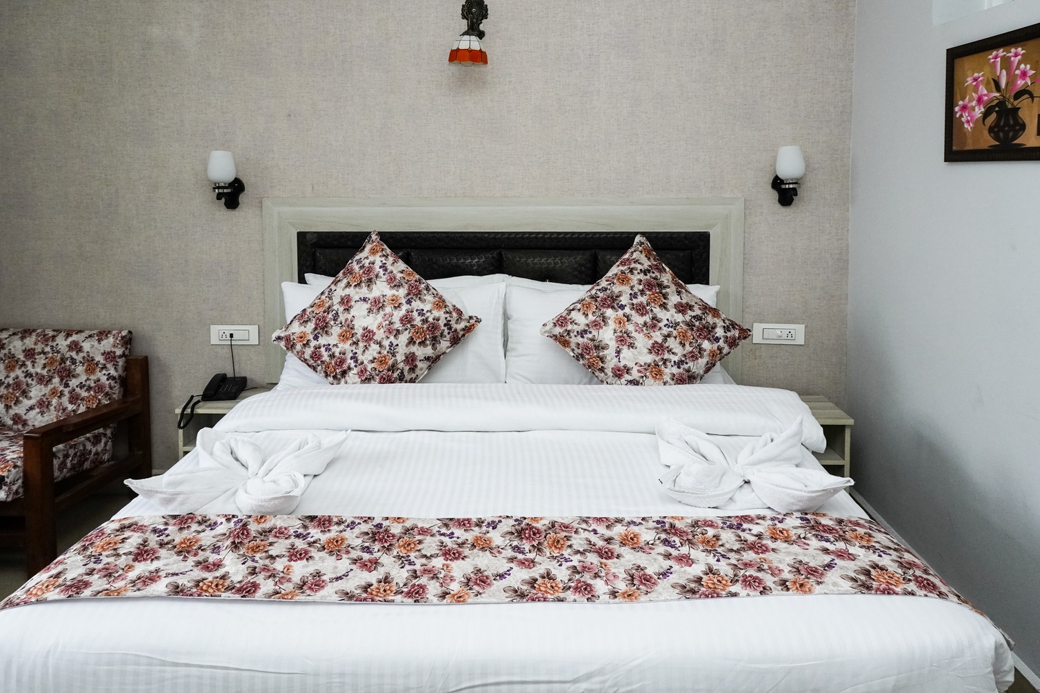 Click Sunburry Hotel Srinagar photo 8