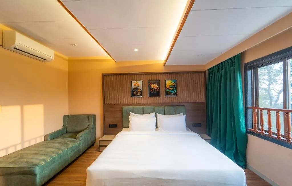 Deluxe Rooms at Orient Beacon Resort, Panchgani - Photo 1
