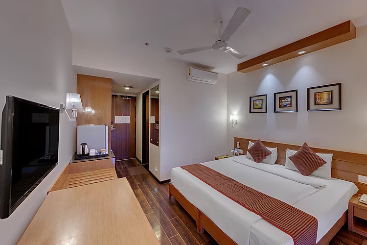 Deluxe Room at Hotel Grand Fortune Beacon, Ichalkaranji (Maharashtra) - Photo 1