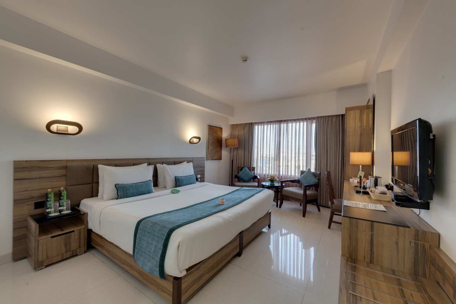 Deluxe Room at Hotel Suba International MUMBAI - Photo 3