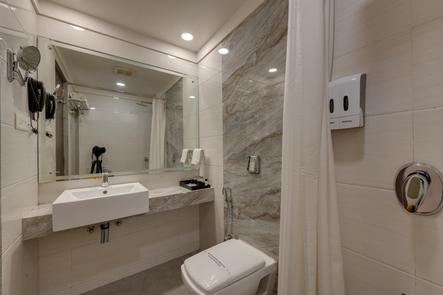 Deluxe Room at HOTEL SUBA GALAXY MUMBAI - Photo 2