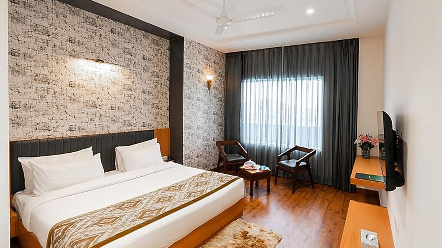 Deluxe Room at Xenious Micro Amritsar - Photo 2