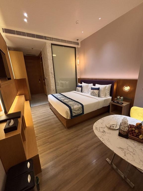 Winter Green Premium Room at Rajawat The Fern - An Ecotel Hotel, Kanpur - Photo 1