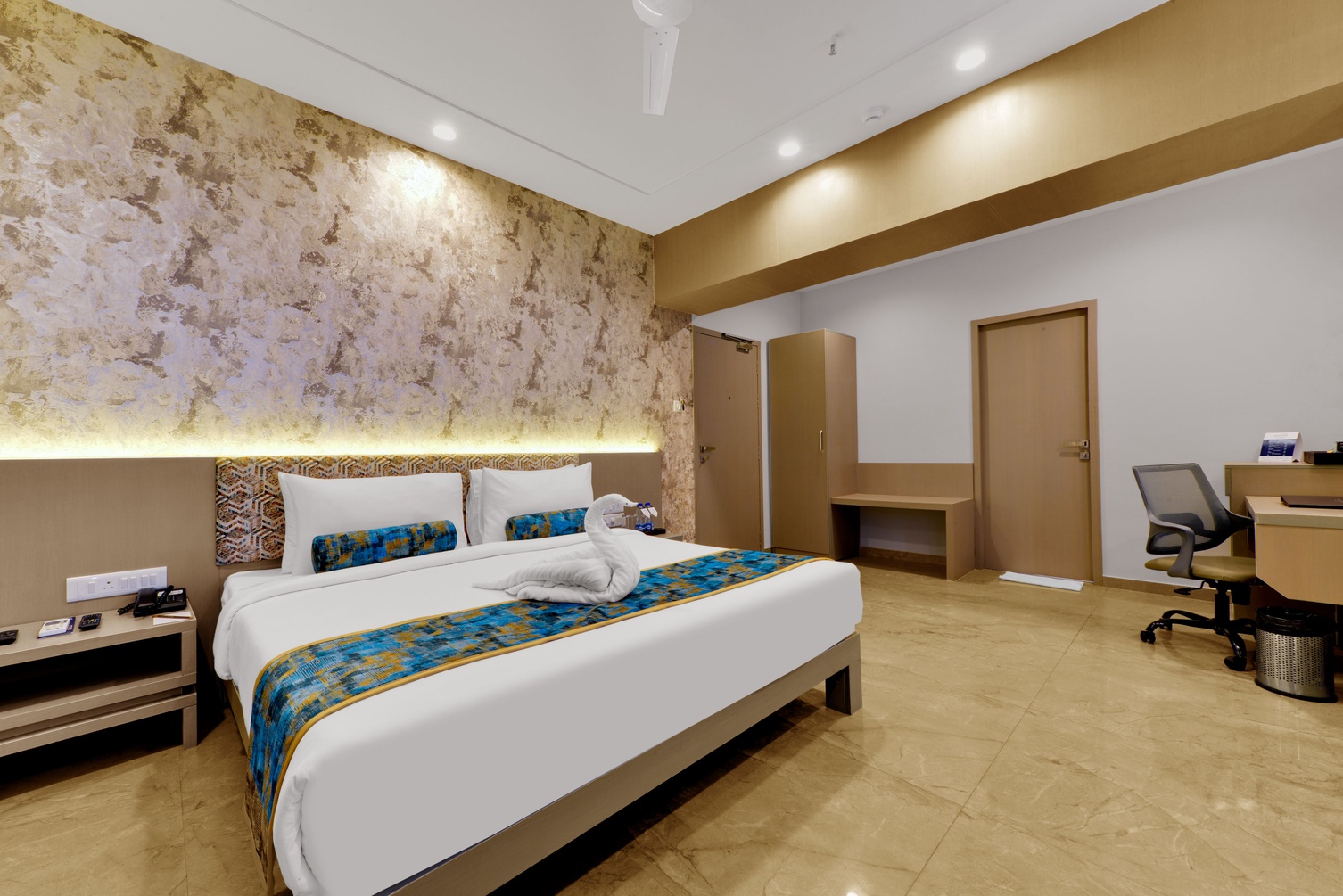Iris Beacon Hotel photo 9