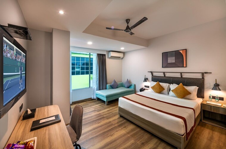 Executive Room at Comfort INN Grand - Photo 1