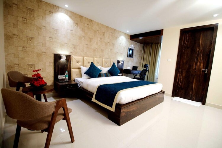 Executive Room at Pinnacle by Click Hotels - Photo 1