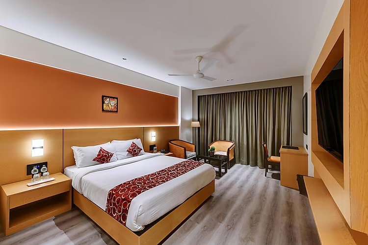 Executive Room at Quality Inn Regency, Nashik - Photo 1