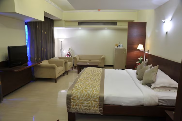 Executive Suite at La-Paz Gardens Beacon, Vasco da Gama, Goa - Photo 1