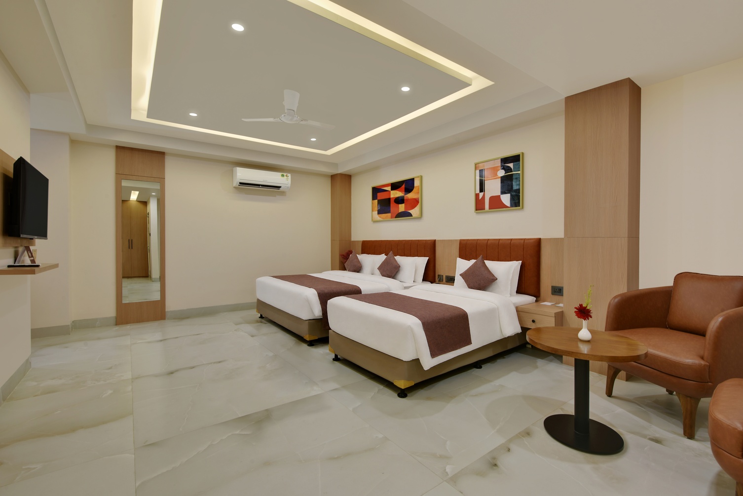 Family Suite Room at Vaishnavi Beacon Hotel Patna - Photo 1