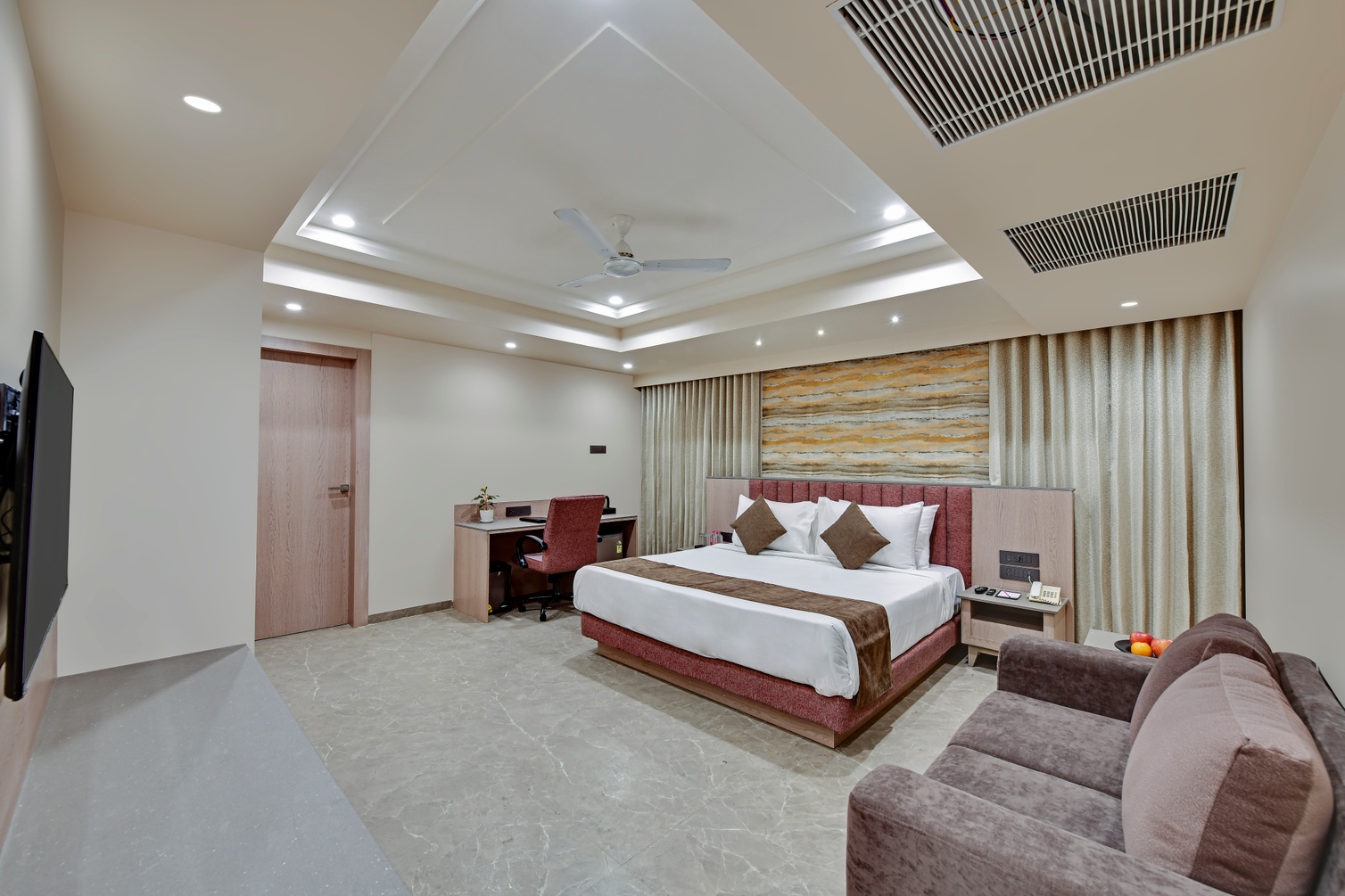 Fern Classic Room, 1 King Bed at The Fern Residency Ellisbridge Ahmedabad - Photo 1
