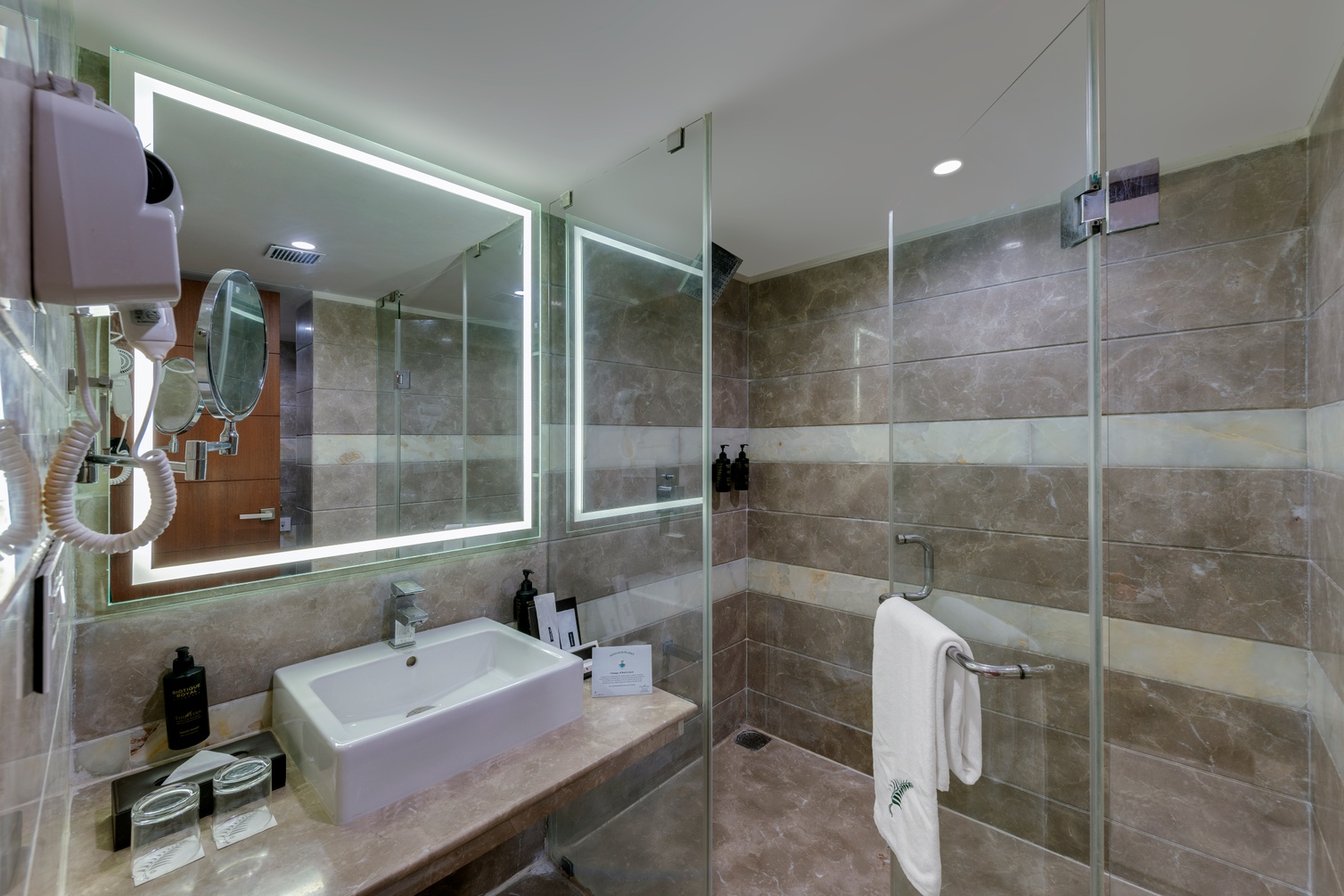 Hazel Suite, 1 King Bed at The Fern Residency Ellisbridge Ahmedabad - Photo 3