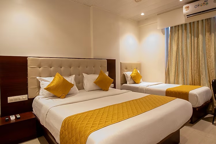 Family Room at Hotel Malad Inn - Photo 1