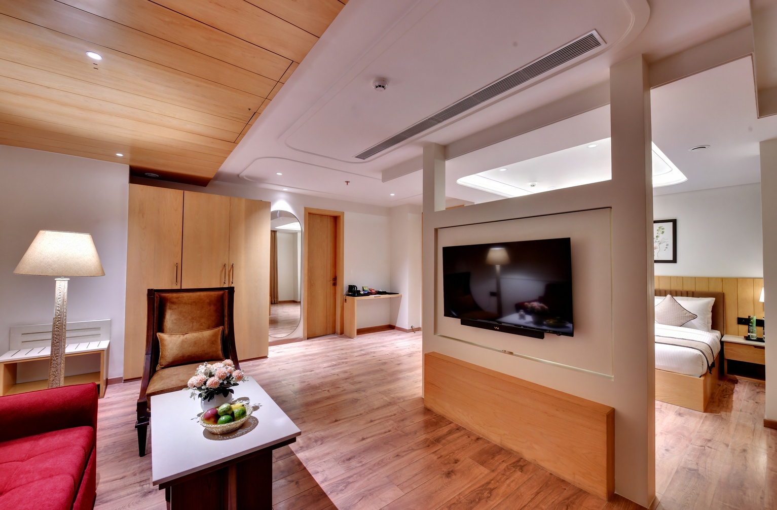 Family Suite Bathtub Room at Click Collection Amritsar - Photo 3