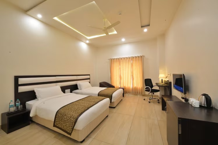 Hazel Suite at The Fern Residency, Parbhani - Photo 1