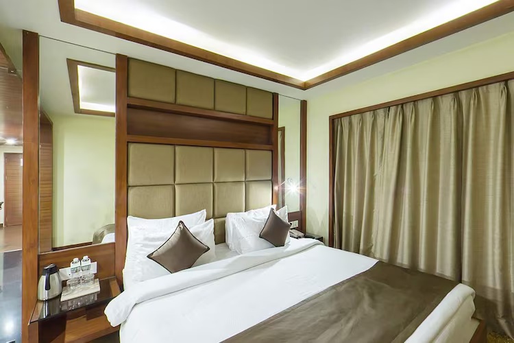 Hazel Suite at The Fern Residency, Mundra - Photo 1